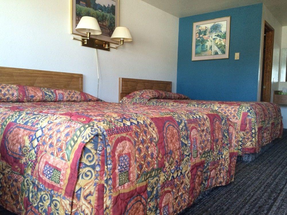 Silver Sands Motel ฟลอเรนซ์ ภายนอก รูปภาพ